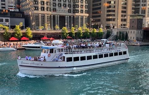 Chicagos Best 90 Minute Architecture Boat Tour Tours And Boats