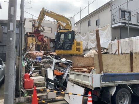 木造2階建て家屋解体工事 横浜市青葉区柿の木台 解体工事【横浜を中心とした神奈川県、東京都】は安心・安全・低価格の株式会社ハマーズへ