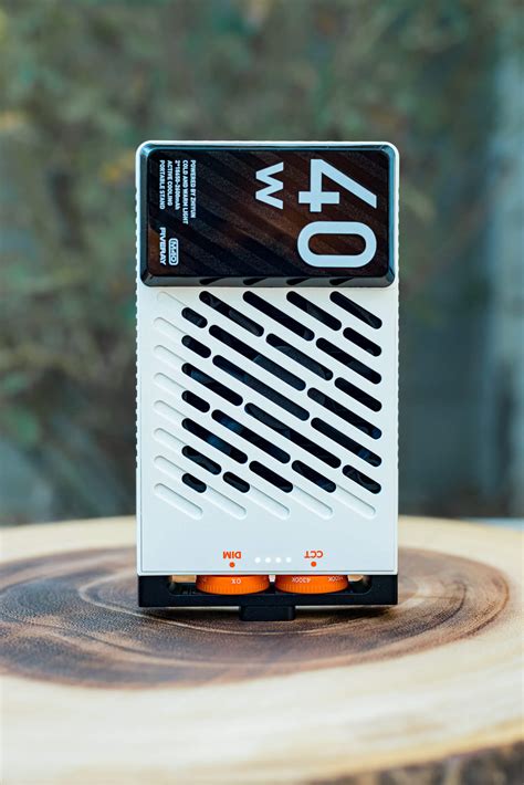 Zhiyun FiveRay M40 LED light panel: Simple and effective