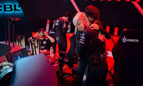 CBLOL 22 RED Canids Faz 3x1 Na KaBuM E Volta A Final Direito A