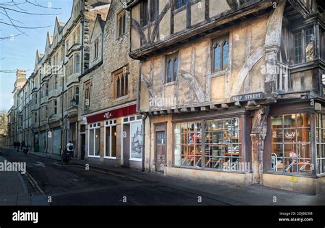 Corner of Ship street, Oxford town centre, England Stock Photo - Alamy