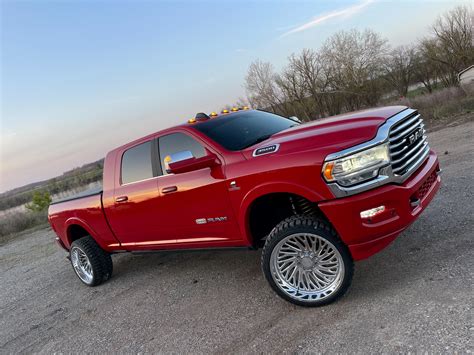 2021 Ram 3500 24×12 2 Axe Wheels