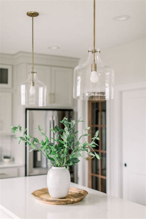 Glass Pendant Lights Over Kitchen Island – Things In The Kitchen