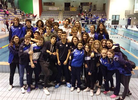 Kroton Nuoto Da Brivido Alle Finali Dei Campionati Regionali Categoria