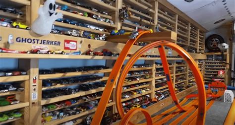Hot Wheels une extraordinaire collection de voitures miniatures vidéo Les Voitures