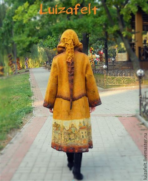 Пальто Прогулка в сказочном городе войлок в интернет-магазине на ...