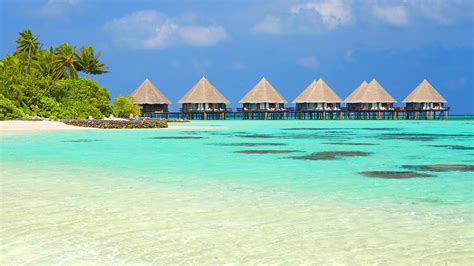 Maldives to offer Covid vaccines to tourists on arrival | The US Sun