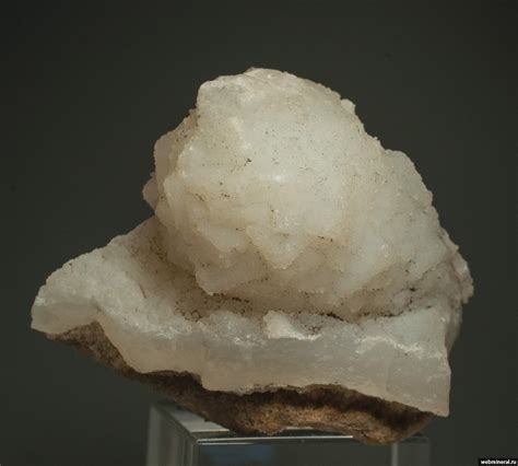 Минералы и месторождения России и ближнего зарубежья