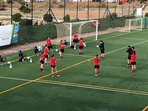 El Unión Viera femenino reanuda los entrenamientos superando los test