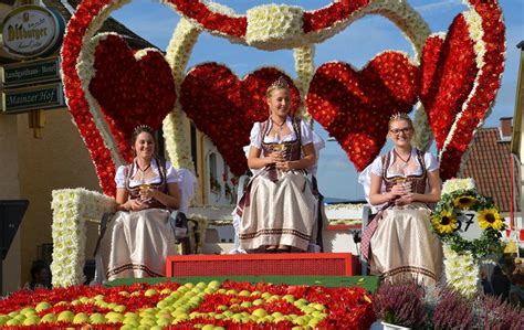 Erntedankfest in Heidesheim am Rhein Heimathelden suchen Glücksbringer