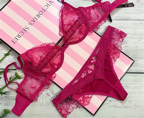 Nwt Victorias Secret Luxe Lingerie Unlined Plunge Bra Thong Set Lace Hot Pink Ebay