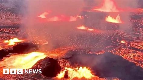 Watch Hawaii S Kilauea Volcano Erupting In Fiery Display BBC News