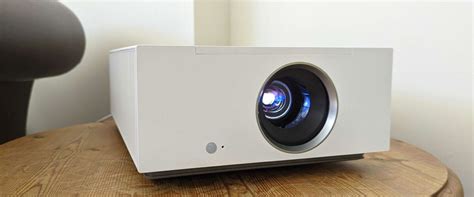 Projector Contrast Ratios Explained [What Need to Know]