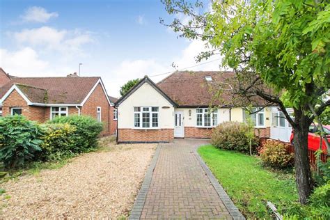 Wood End Road Kempston Bedford 3 Bed Semi Detached House £350 000