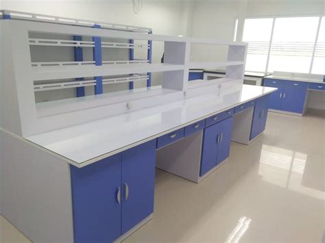 Desain Meja Laboratorium Pt Lab Technologi Indonesia