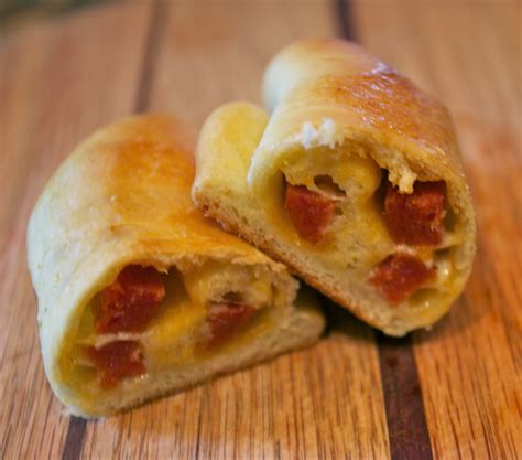 Famous West Virginia Pepperoni Rolls