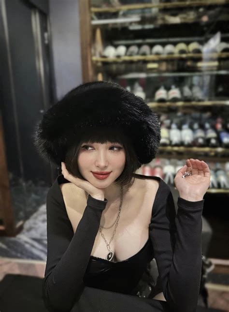 Hot girl đời đầu Tâm Tít làm vợ thiếu gia Hà Thành phong cách bốc bậc nhất đất Bắc khó tin đã