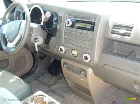 2007 Honda Ridgeline Rt Beige Dashboard Photo 38042126