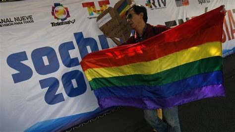 Fotos Lei contra propaganda gay na Rússia provoca protestos pelo mundo 11 06 2013 UOL Notícias