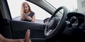 Niche Parade Cock Flash For Surprised Latina In Parking Lot Tnaflix