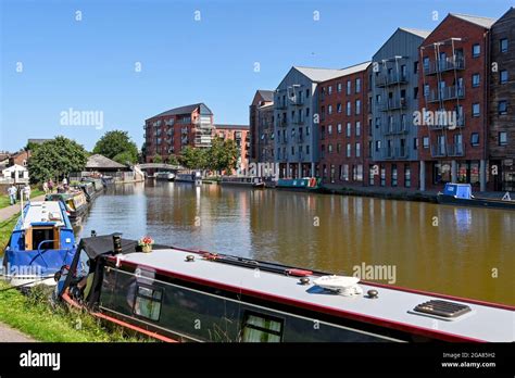 Cheshire canal hi-res stock photography and images - Alamy