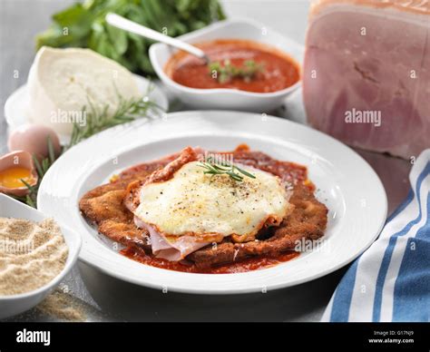 Traditionelle Italienische Mahlzeit Fotos Und Bildmaterial In Hoher