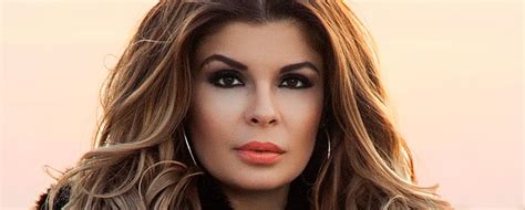 ФОЛК ПЕВИЦАТА ВЕРОНИКА ФАЛИРА - Secret.bg - светски новини и скандали