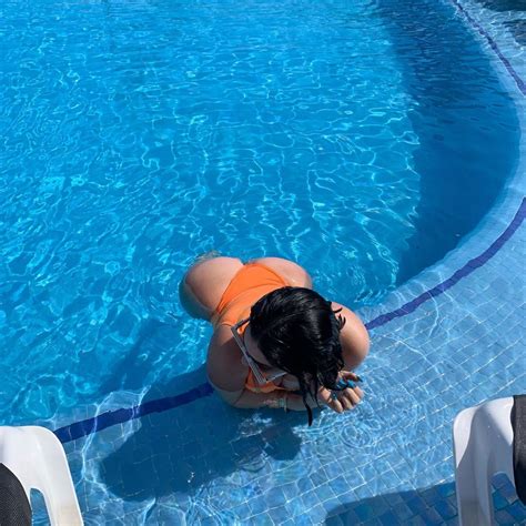 Andrea De Castro Nude Voyeurflash