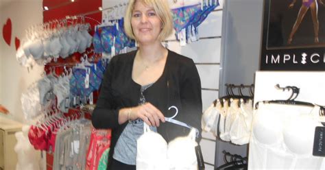 Une Boutique De Lingerie D Voile Ses Charmes