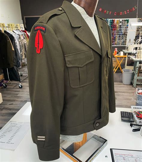 U.S. ARMY AGSU IKE JK Patch sewing... - Gate 2 Alterations