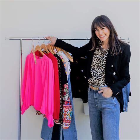 Capsule Wardrobe Checklists | How to Create a Current Capsule Wardrobe