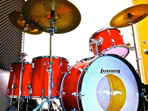 1979 Red Silk 3 Ply Ludwigs Ludwig Drums Drum Kits Metal Drum