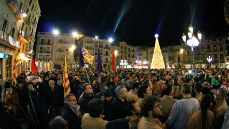 Concentració a Reus per demanar la llibertat dels dos regidors de la