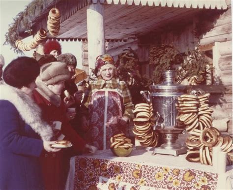 Мандрагора on Twitter: "Масленица 1970-е Неизвестный автор"