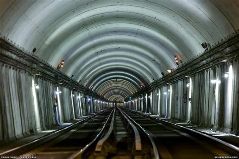 Tunnels Cachés Et Stations Fantômes Au Cœur Du Métro Parisien Drips