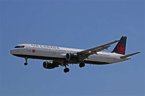 C GJWO Air Canada Airbus A321 200 In The Skies Since 2002