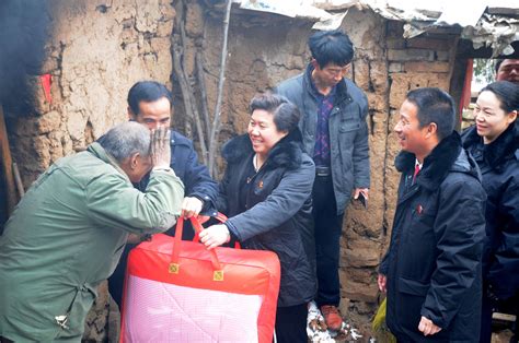 全国巾帼建功标兵郭燕燕：农村走出来的闺女，要把老百姓的事办好 大河新闻