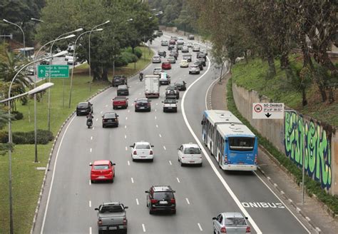 Faixas De ônibus Têm 169 Quilômetros E Atendem 2 Milhões De Pessoas