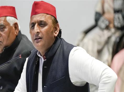 Another Jolt Akhilesh Yadav Amid Lok Sabha Elections Pradeep Singh