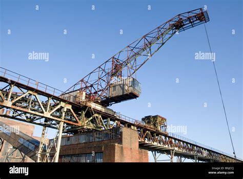 Old Vintage Crane Hi Res Stock Photography And Images Alamy