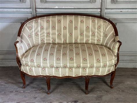 Proantic Banquette Corbeille De Style Louis XV En Bois Sculpté Vers