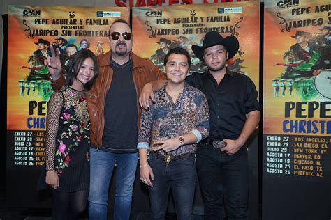 Pepe Aguilar y Familia Reviven La Histórica Tradición Del Jaripeo