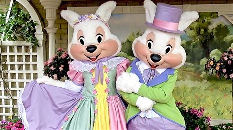 Mr And Mrs Easter Bunny Meet And Greet At The Magic Kingdom Walt