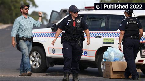 6 Dead Including 2 Officers After Shootout In Rural Australia The New York Times