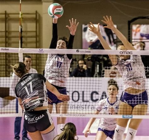 Volley A F Il Puma Alza La Voce La Lpm Bam Mondov Espugna San