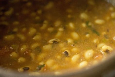 Lobia Recipe | Lobia Masala (Curried Black Eyed Beans)