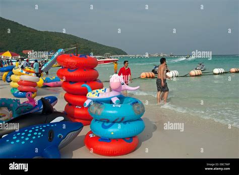 Beach At Coral Island Pattaya Thailand Stock Photo Alamy