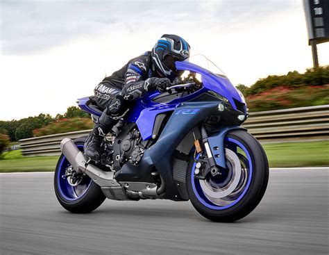 Amit Te Sem Tudt L Az Id N Ves Yamaha R R L Hegylak K