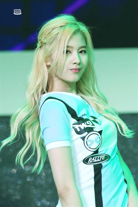 160513 Sana : sana