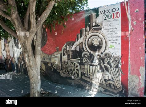 Muro revolucionario fotografías e imágenes de alta resolución Alamy